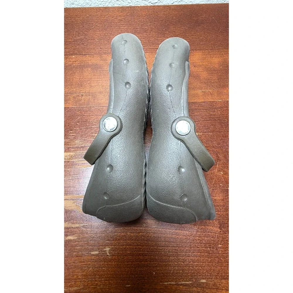 Crocs Kids Mary Jane Flats Size 6 Brown Lightweight Slip-On Casual Shoes